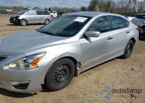 2015 Nissan Altima 2.5 S z USA, uszkodzony, nr VIN 1N4AL3AP5FN380463